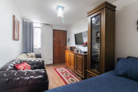 Sala de apartamento à venda com 3 quartos, 56m² em Conjunto Residencial José Bonifácio, São Paulo