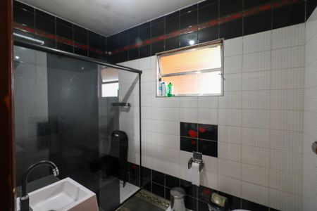 Casa à venda com 550m², 2 quartos e 4 vagasBanheiro