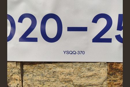 Casa à venda com 550m², 2 quartos e 4 vagasPlaca YSQQ-370