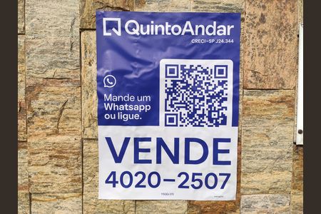 Casa à venda com 550m², 2 quartos e 4 vagasPlaca YSQQ-370