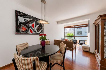 Apartamento para alugar com 129m², 2 quartos e 1 vaga