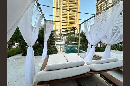 Apartamento à venda com 4 quartos, 168m² em Real Parque, São Paulo