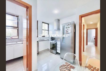 Apartamento à venda com 140m², 3 quartos e 3 vagas