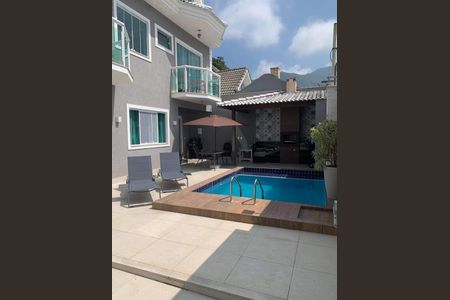 Casa de Condomínio à venda com 4 quartos, 300m² em Vargem Pequena, Rio de Janeiro
