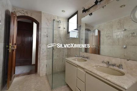 Apartamento à venda com 4 quartos, 300m² em Funcionários, Belo Horizonte