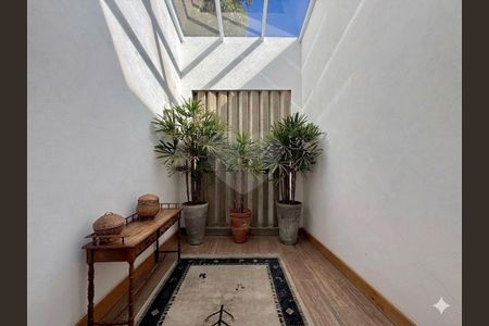Casa de Condomínio à venda com 4 quartos, 393m² em Jardim dos Estados, São Paulo