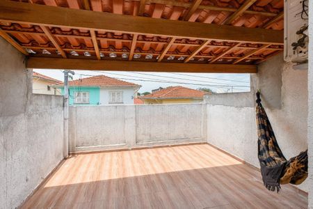 Casa à venda com 4 quartos, 131m² em Jardim Aeroporto, São Paulo