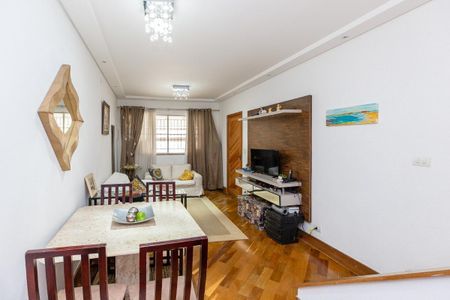 Casa à venda com 4 quartos, 131m² em Jardim Aeroporto, São Paulo
