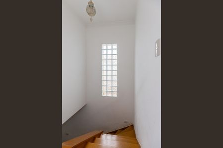Casa à venda com 4 quartos, 131m² em Jardim Aeroporto, São Paulo