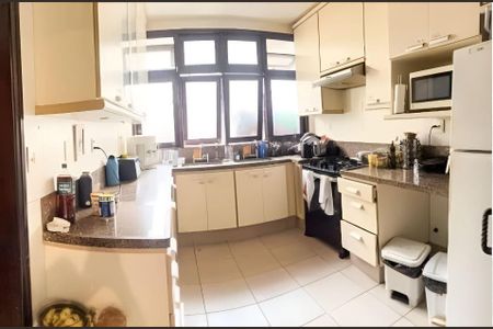 Casa para alugar com 8 quartos, 687m² em Barra da Tijuca, Rio de Janeiro