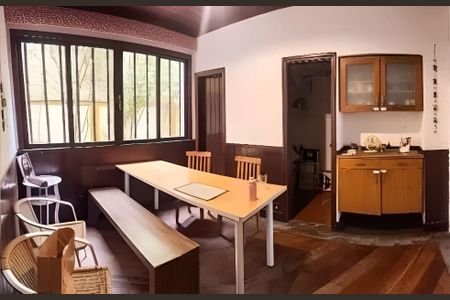 Casa para alugar com 8 quartos, 687m² em Barra da Tijuca, Rio de Janeiro