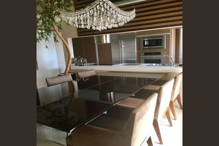 Apartamento à venda com 132m², 2 quartos e 2 vagas