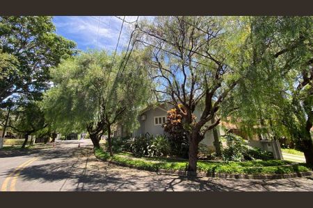 Casa à venda com 158m², 3 quartos e 4 vagas