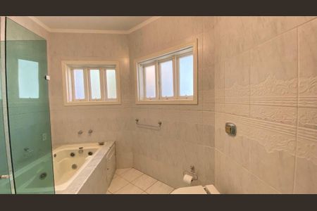 Casa à venda com 158m², 3 quartos e 4 vagas