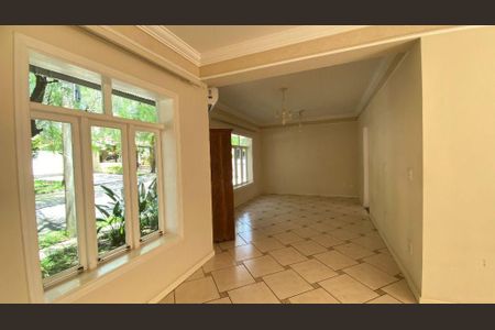 Casa à venda com 3 quartos, 158m² em Invernada, Valinhos