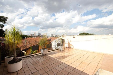 Casa à venda com 5 quartos, 320m² em Jardim da Gloria, São Paulo