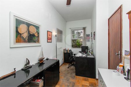 Casa à venda com 5 quartos, 320m² em Jardim da Gloria, São Paulo