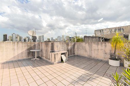 Casa à venda com 5 quartos, 320m² em Jardim da Gloria, São Paulo