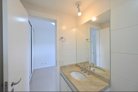 Apartamento para alugar com 75m², 2 quartos e 1 vagaBanheiro da Suíte