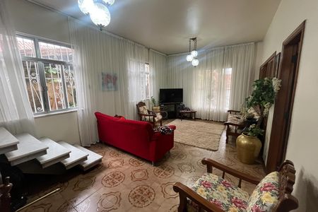 Casa à venda com 394m², 8 quartos e 4 vagas