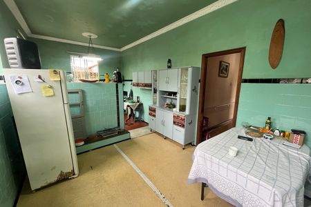 Casa à venda com 394m², 8 quartos e 4 vagas