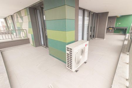 Varanda de apartamento para alugar com 2 quartos, 109m² em Jardim Analia Franco, São Paulo