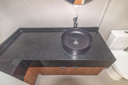 Apartamento para alugar com 109m², 2 quartos e 2 vagas Apartamento para alugar com 109m², 2 quartos e 2 vagasBanheiro da Suíte