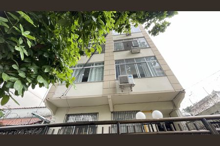 Apartamento à venda com 75m², 2 quartos e sem vaga
