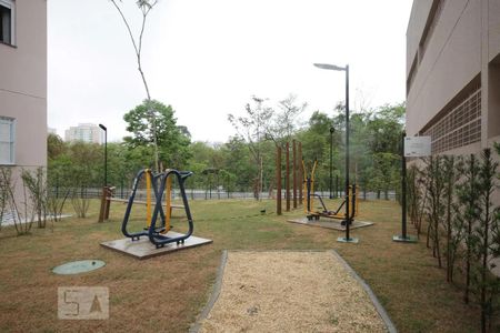 Apartamento para alugar com 44m², 2 quartos e 1 vaga Apartamento para alugar com 44m², 2 quartos e 1 vagaÁrea comum - Playground