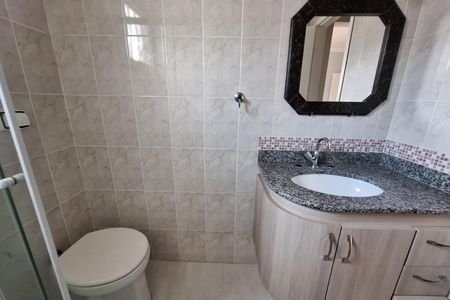 Casa para alugar com 212m², 4 quartos e 5 vagas Casa para alugar com 212m², 4 quartos e 5 vagasBanheiro da Suíte 1