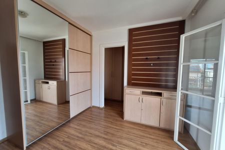 Casa para alugar com 212m², 4 quartos e 5 vagas Casa para alugar com 212m², 4 quartos e 5 vagasSuíte 2