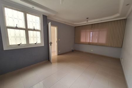 Casa para alugar com 212m², 4 quartos e 5 vagas Casa para alugar com 212m², 4 quartos e 5 vagasSala
