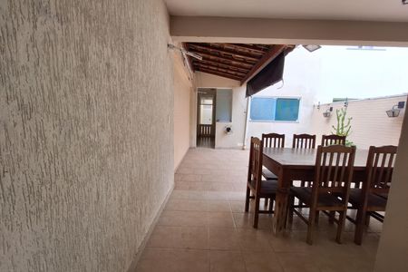 Casa para alugar com 212m², 4 quartos e 5 vagas Casa para alugar com 212m², 4 quartos e 5 vagasÁrea gourmet