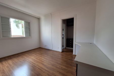 Casa para alugar com 212m², 4 quartos e 5 vagas Casa para alugar com 212m², 4 quartos e 5 vagasSuíte 1