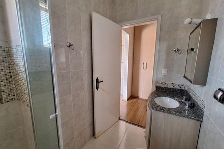 Casa para alugar com 212m², 4 quartos e 5 vagas Casa para alugar com 212m², 4 quartos e 5 vagasBanheiro da Suíte 2