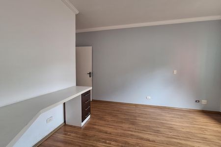 Casa para alugar com 212m², 4 quartos e 5 vagas Casa para alugar com 212m², 4 quartos e 5 vagasSuíte 1