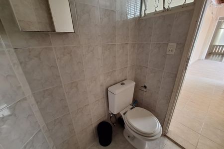 Casa para alugar com 212m², 4 quartos e 5 vagas Casa para alugar com 212m², 4 quartos e 5 vagasBanheiro