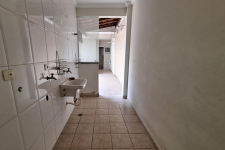 Casa para alugar com 212m², 4 quartos e 5 vagas Casa para alugar com 212m², 4 quartos e 5 vagasÁrea de Serviço