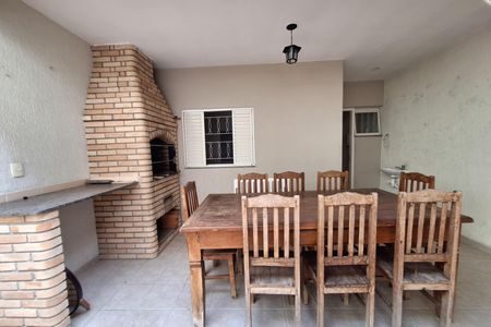 Casa para alugar com 212m², 4 quartos e 5 vagas Casa para alugar com 212m², 4 quartos e 5 vagasÁrea gourmet