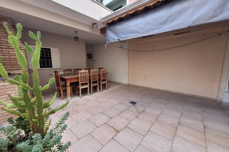 Casa para alugar com 212m², 4 quartos e 5 vagas Casa para alugar com 212m², 4 quartos e 5 vagasÁrea gourmet