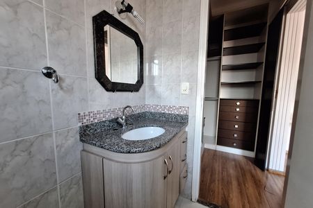 Casa para alugar com 212m², 4 quartos e 5 vagas Casa para alugar com 212m², 4 quartos e 5 vagasBanheiro da Suíte 1
