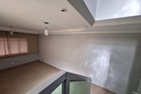 Casa para alugar com 212m², 4 quartos e 5 vagas Casa para alugar com 212m², 4 quartos e 5 vagasSala