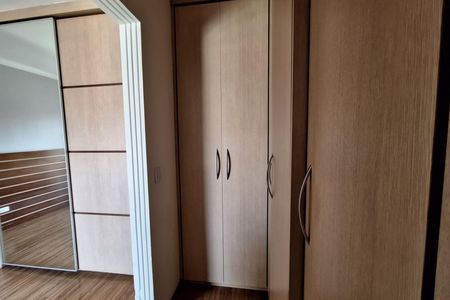 Casa para alugar com 212m², 4 quartos e 5 vagas Casa para alugar com 212m², 4 quartos e 5 vagasCloset