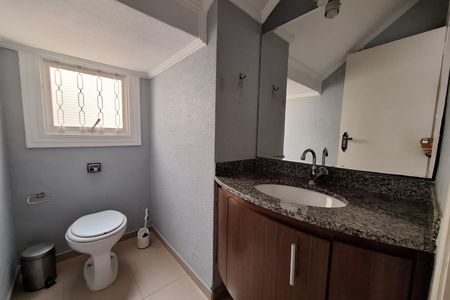 Casa para alugar com 212m², 4 quartos e 5 vagas Casa para alugar com 212m², 4 quartos e 5 vagasLavabo