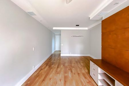 Sala de apartamento para alugar com 3 quartos, 77m² em Água Branca, São Paulo