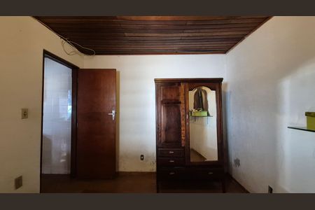 Suíte de casa à venda com 5 quartos, 411m² em Vila Santa Teresa, Santo André