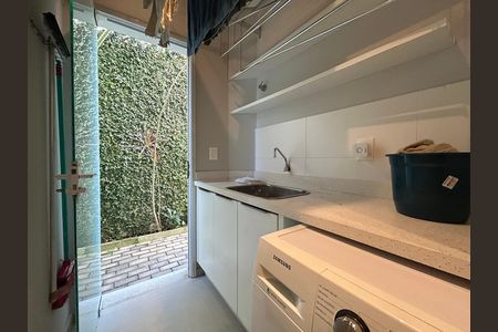 Casa para alugar com 140m², 3 quartos e 2 vagas Casa para alugar com 140m², 3 quartos e 2 vagasÁrea de Serviço