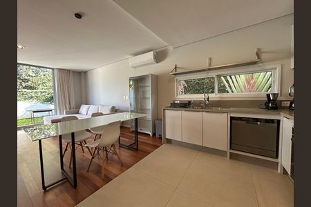 Casa para alugar com 140m², 3 quartos e 2 vagas Casa para alugar com 140m², 3 quartos e 2 vagasCozinha