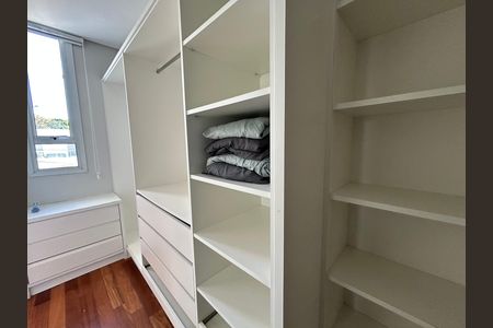 Casa para alugar com 140m², 3 quartos e 2 vagas Casa para alugar com 140m², 3 quartos e 2 vagasSuíte closet