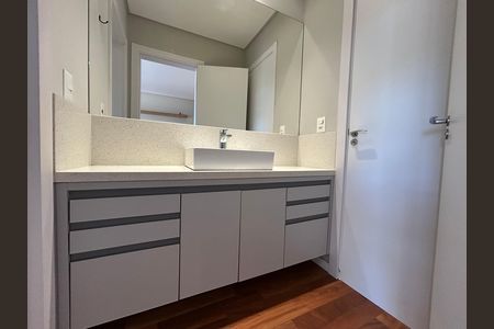 Casa para alugar com 140m², 3 quartos e 2 vagas Casa para alugar com 140m², 3 quartos e 2 vagasBanheiro